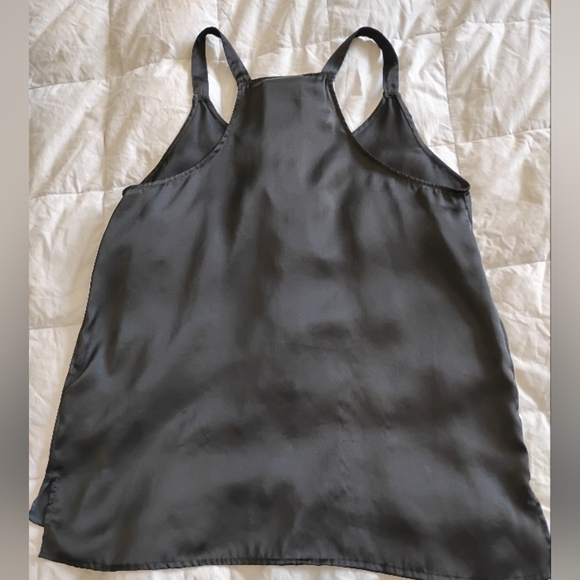 Casual Elegance Black Satin Button-Up Women's Tank - Picture 6 of 9
